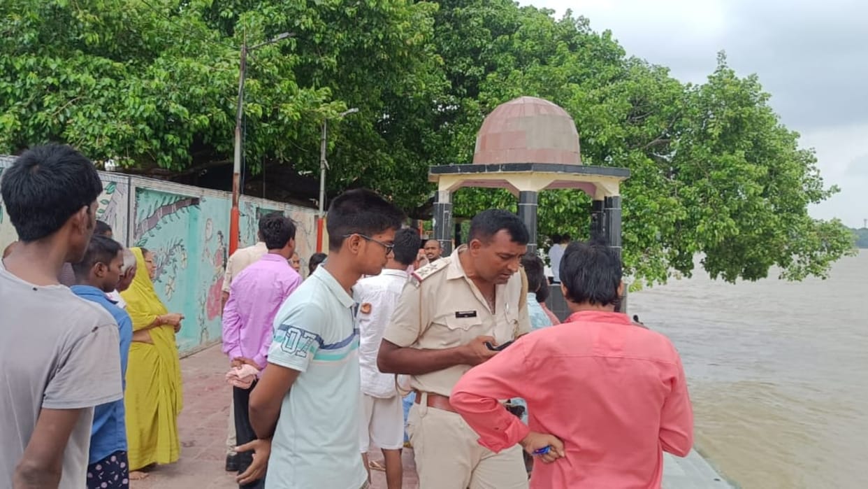 Bihar News: On first Monday of Sawan a girl who came to take bath in Ganges drowned in Patna