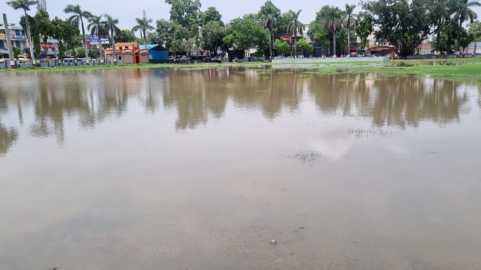 water filled everywhere due to rain in rudrapur