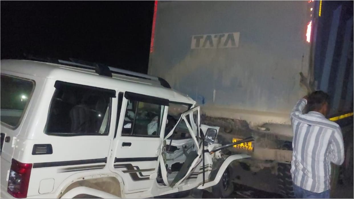 Accident In Jind: Bolero collides with dumper, two cousins killed