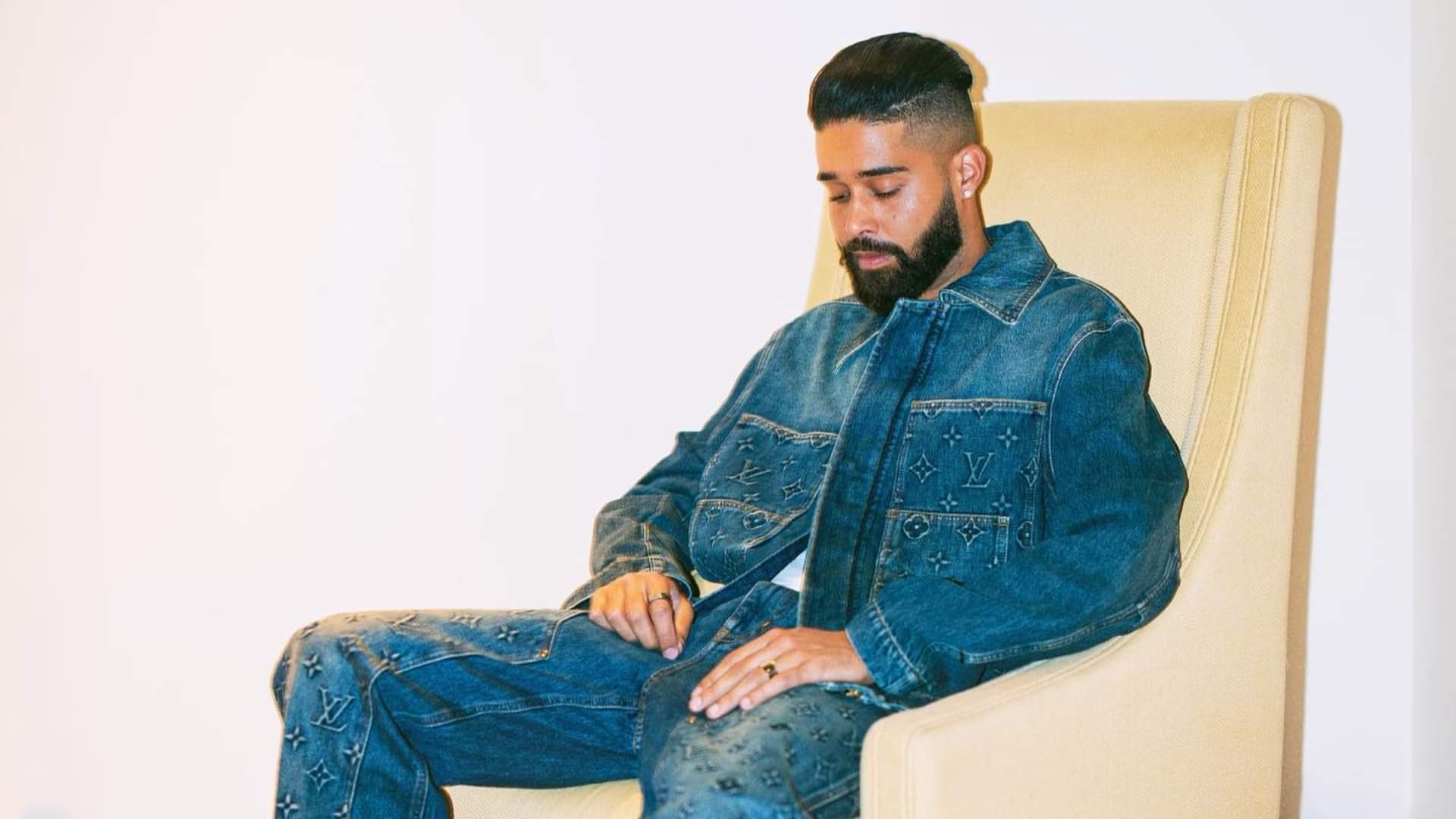 AP Dhillon got offers for singing in movies but he rejected says he does not want to sell his music