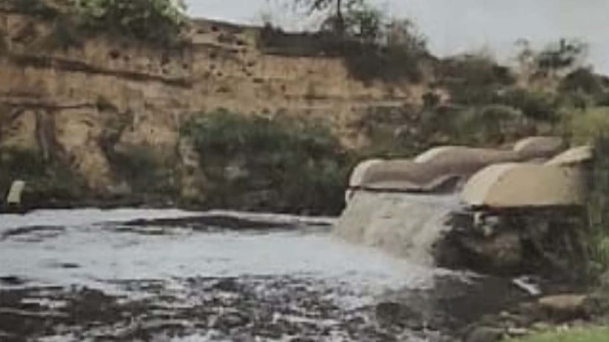 Kanpur: Dirty water going into Ganga and Pandu river from Jajmau, Bingawan STP