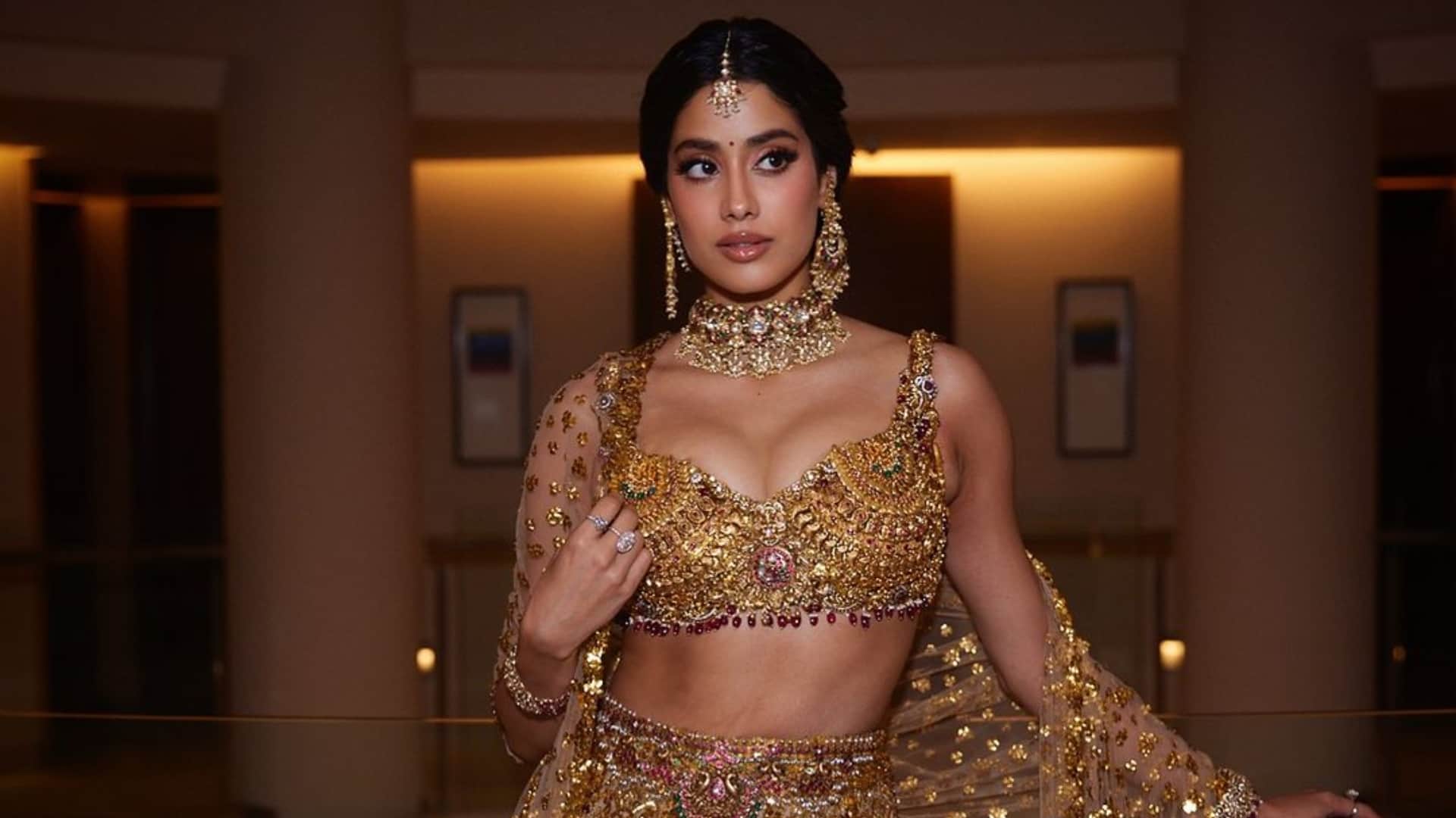 Ulajh actress Jahnvi Kapoor favorite star Devara star NTR ahead of Amitabh Hrithik bad news star Vicky Kaushal