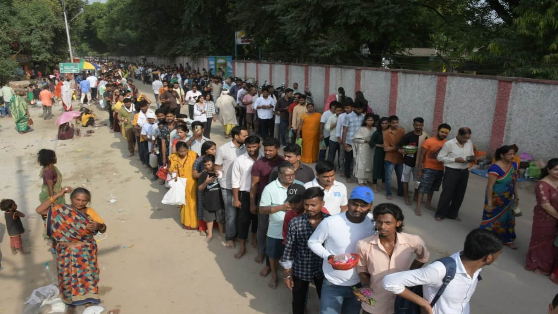 On the first Monday of Sawan, echo of Har Har Mahadev everywhere