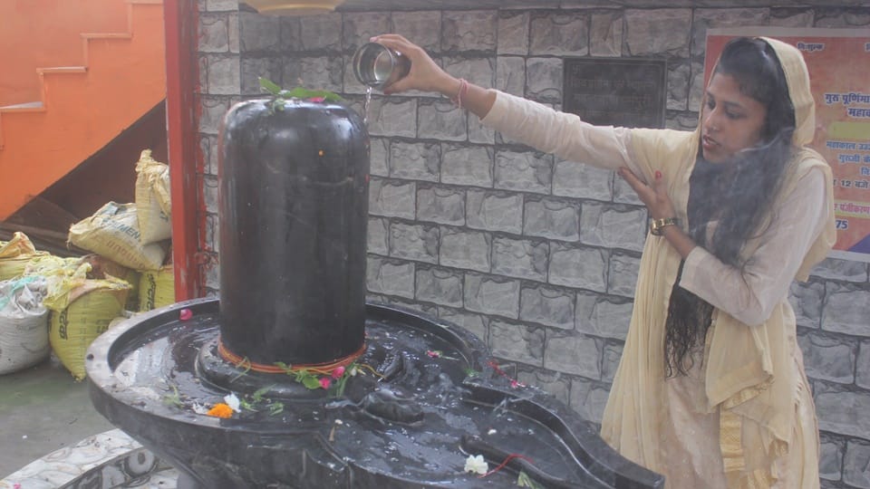 Moradabad: Kanwadias reached the temple for Jalabhishek, echo of Bam Bhole, see pictures