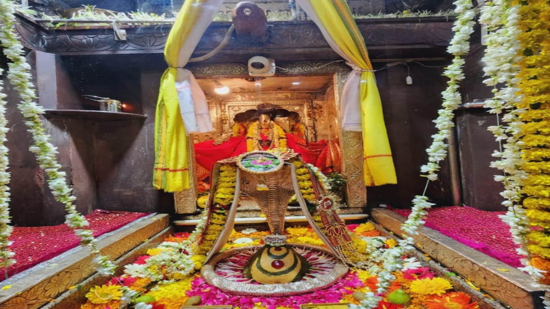 Sawan Somvar 2024 On first day of Sawan visit big Shiva temples in Madhya Pradesh see beautiful pictures