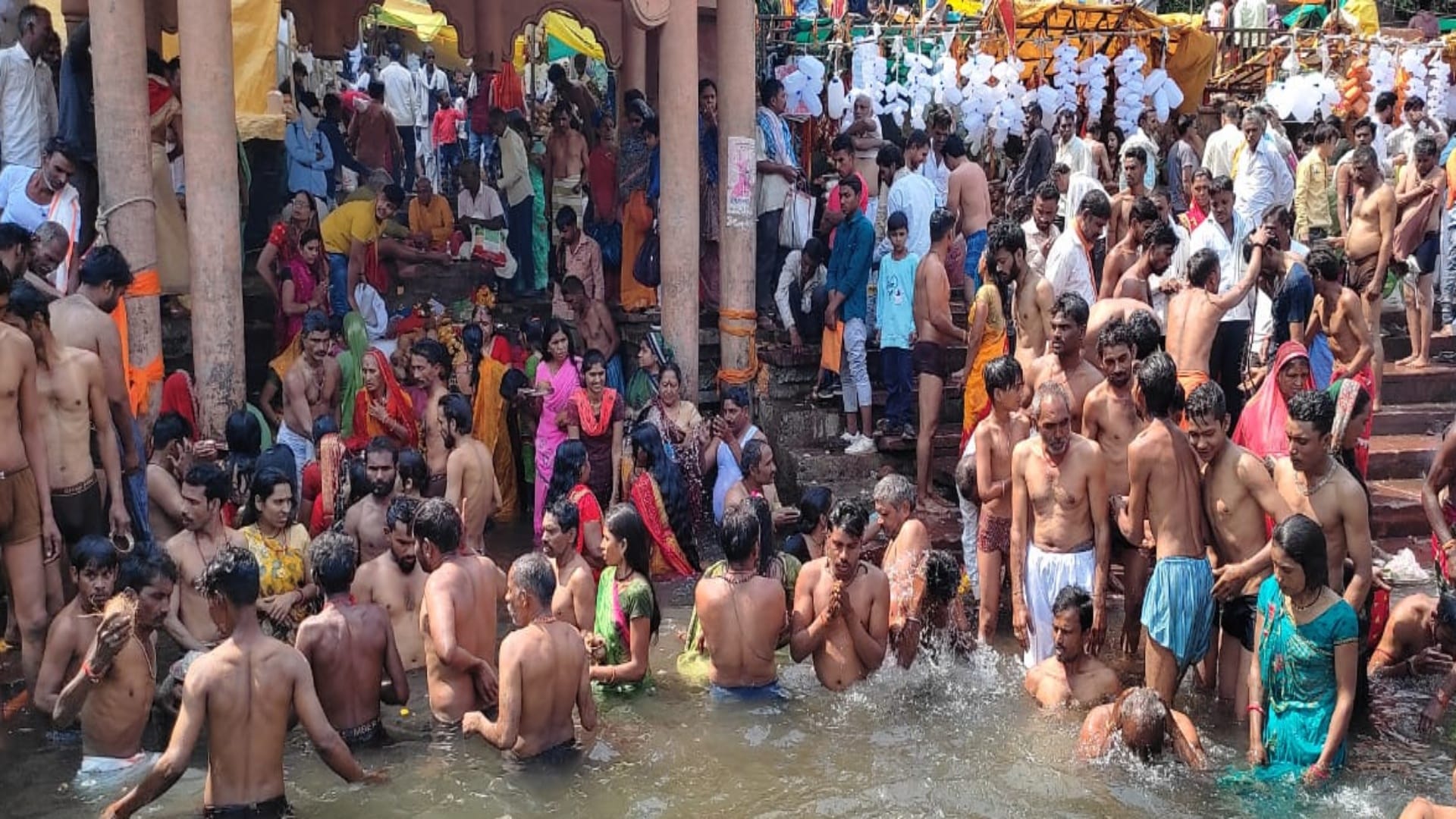 Sawan Somvar 2024 On first day of Sawan visit big Shiva temples in Madhya Pradesh see beautiful pictures