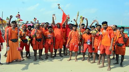 Amidst incomplete arrangements, Kanwariyas will descend to fill water from two places at Dashashwamedh Ghat.