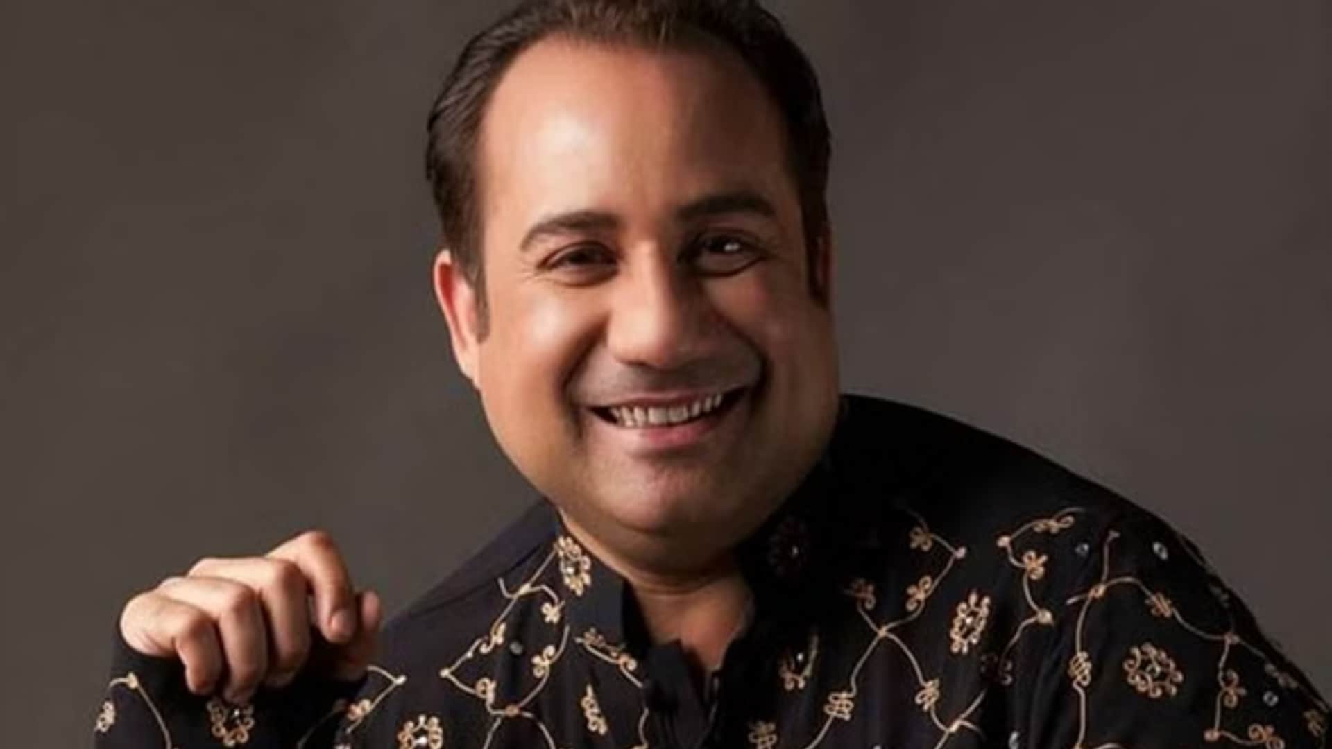 Pakistani Singers like Atif Aslam rahat Fateh Ali Khan Shafqat Amanat Ali Mustafa Zahid Ali Zafar ban in india