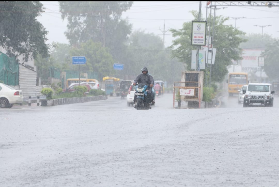 Rainfall in many districts including Bhopal, strong system active in MP, alert of heavy rain in 30 districts