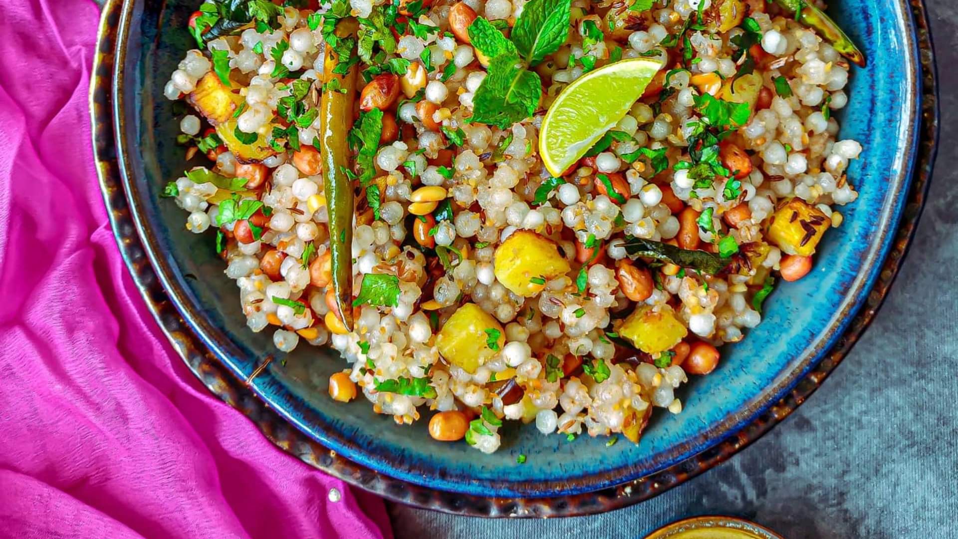 Make this tasty Sabudana Khichdi on Mahashivratri 2025 follow this easy recipe details inside disprj