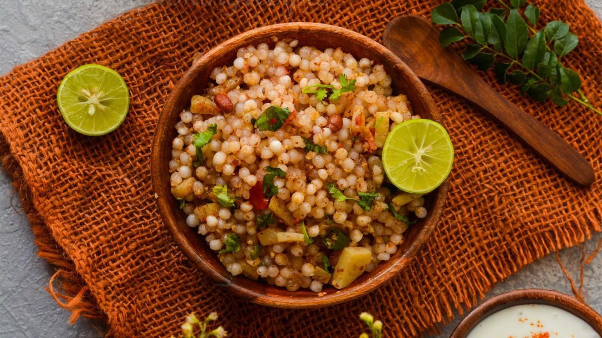 Make this tasty Sabudana Khichdi on Mahashivratri 2025 follow this easy recipe details inside disprj