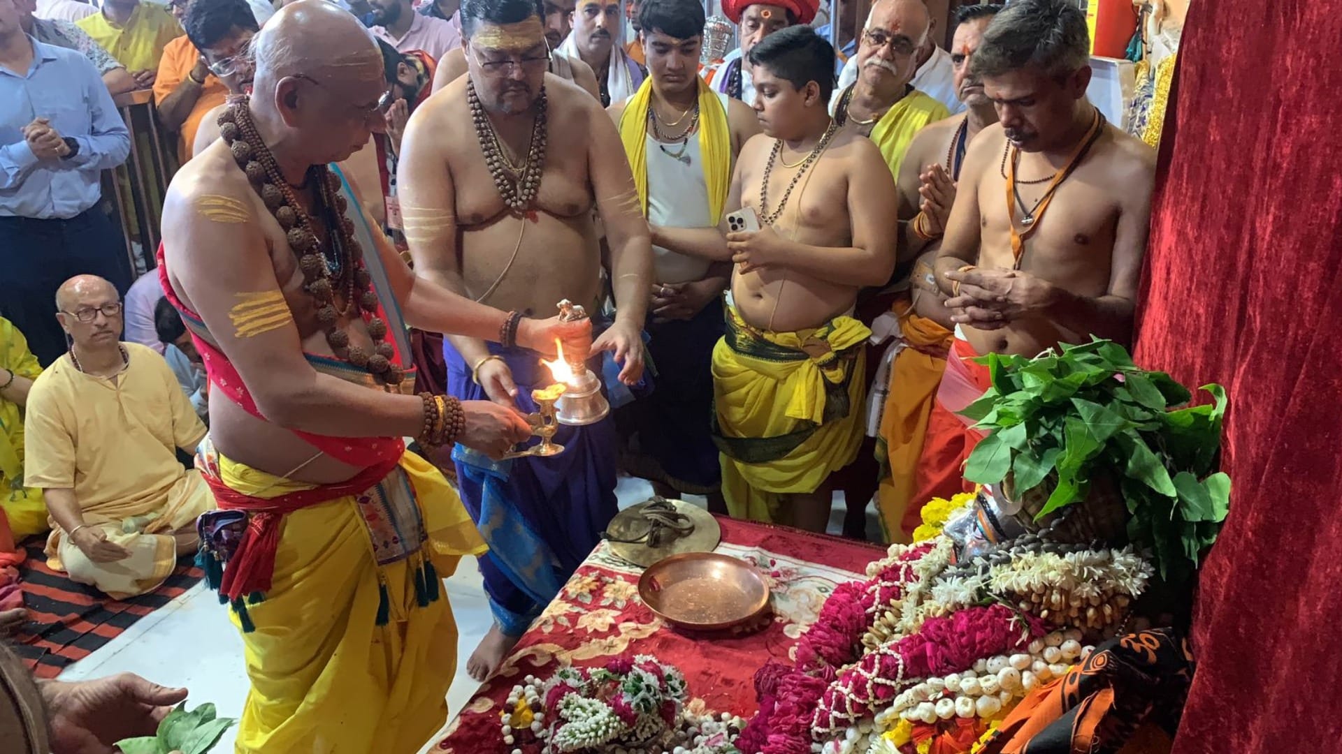 Mahakal Sawari: Baba Mahakal appeared in his desired form on the first ride of Shravan.