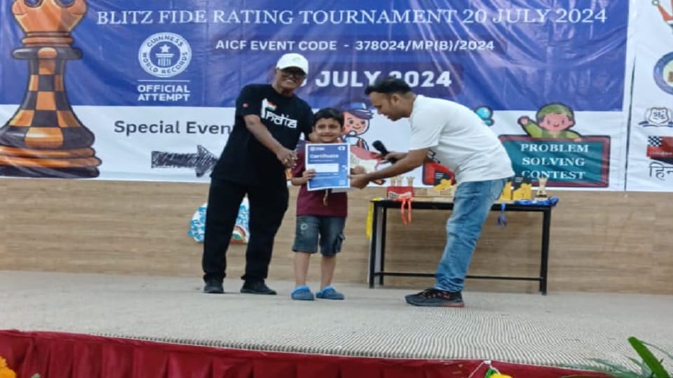 Tejas Tiwari from uttarakhand won the chess game in Bhopal