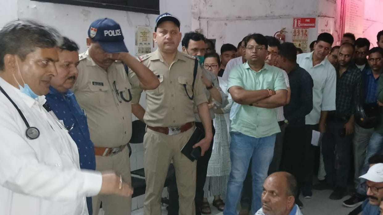 Police arrested youth who misbehaved with doctor patients were troubled due to boycott of OPD Uttarkashi