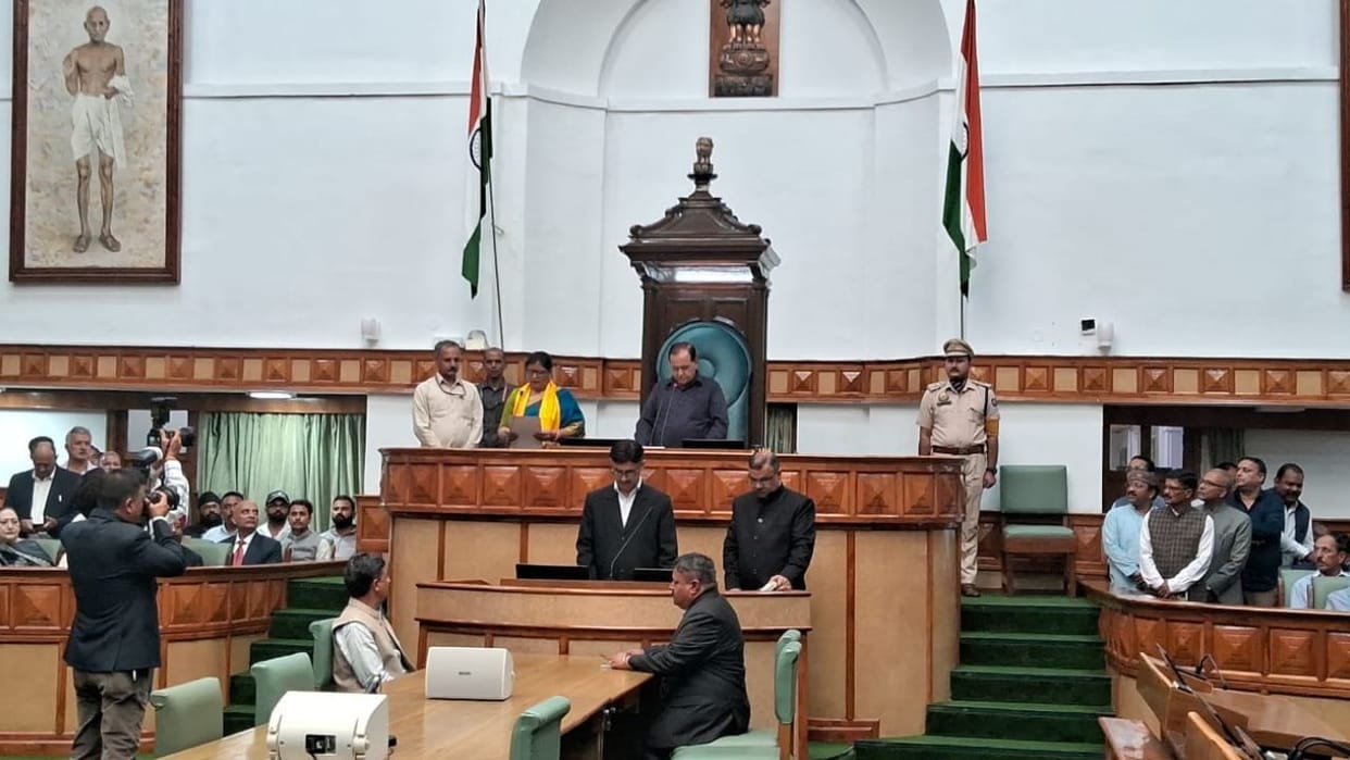 Three Mlas Including CM Sukhus Wife Kamlesh Thakur Oath Ceremony In Himachal Assembly