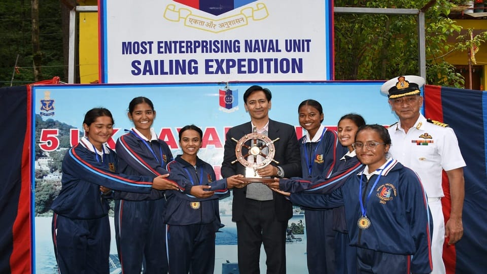 Kumaon Commissioner Deepak Rawat gave green signal to NCC  Meenu program