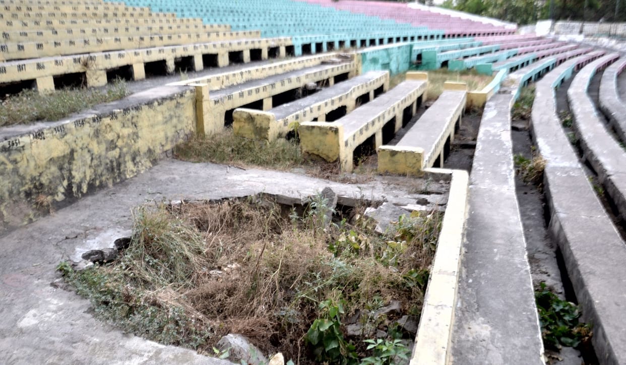 Green Park, PWD submitted investigation report to commissioner, after repair 22235 spectators will sit
