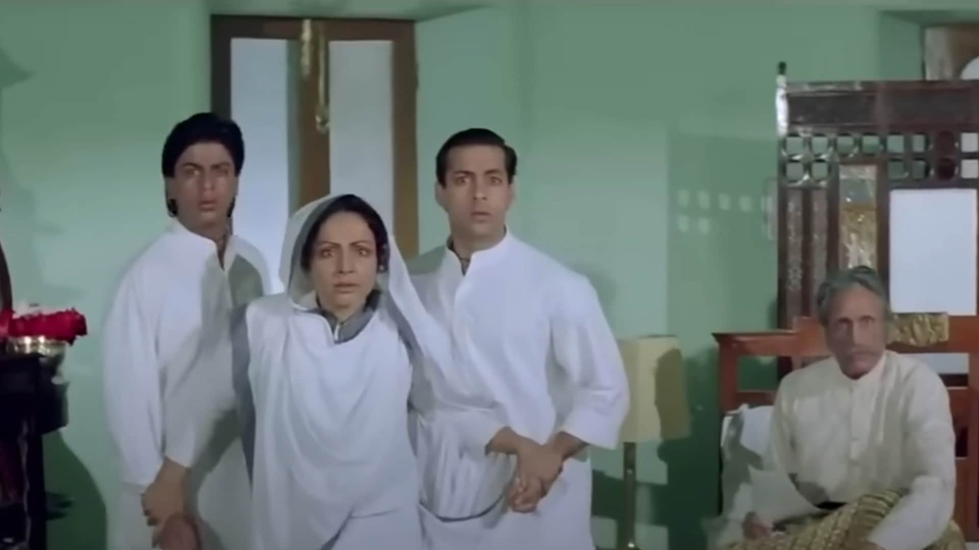 When Mamta Kulkarni scolded Salman and Shahrukh for not doing the dance correctly in Karan Arjun actor shared