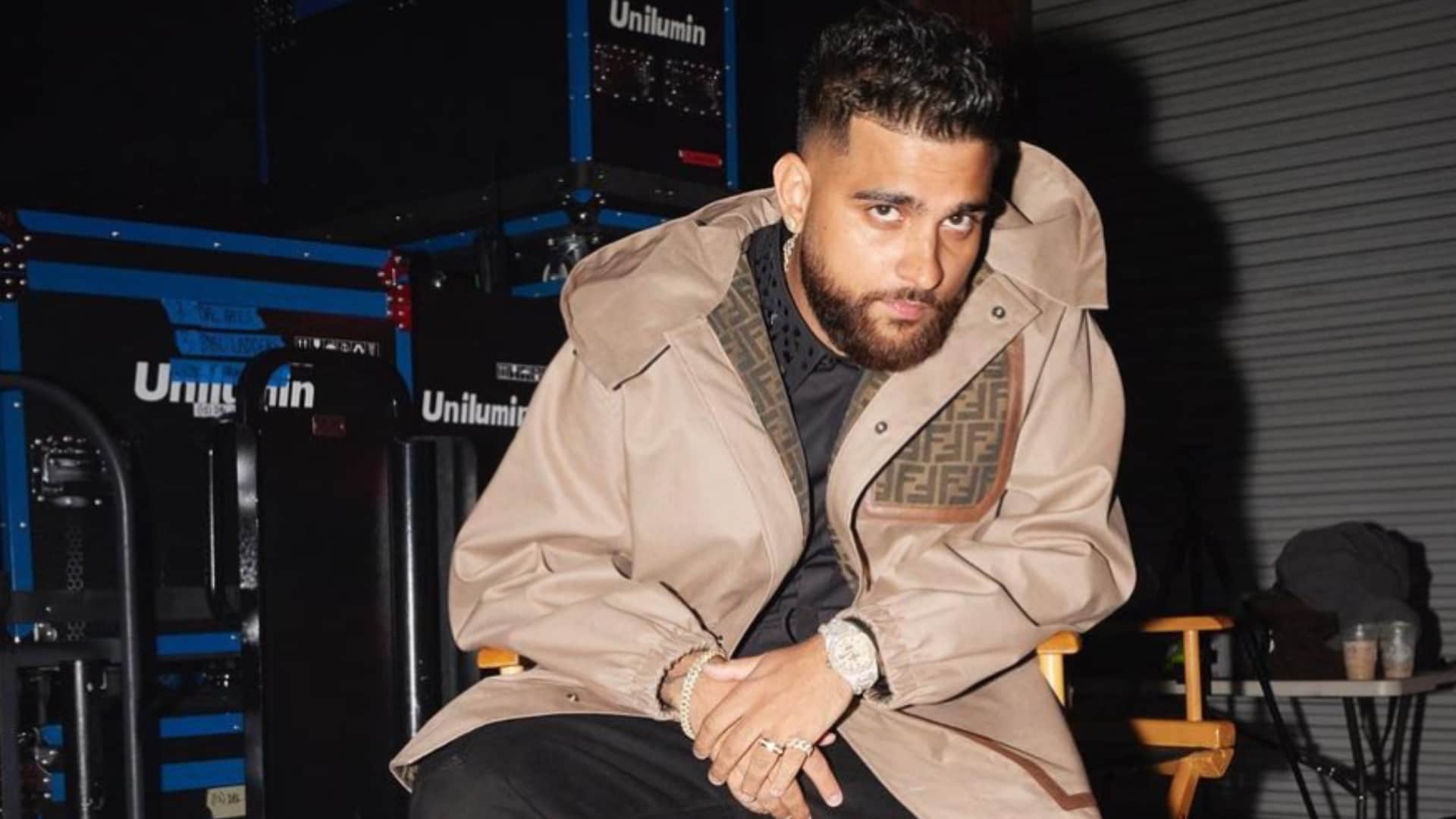 Bad Newz singer Karan Aujla known for his tussle with Sidhu Musewala click here to know about the controversy