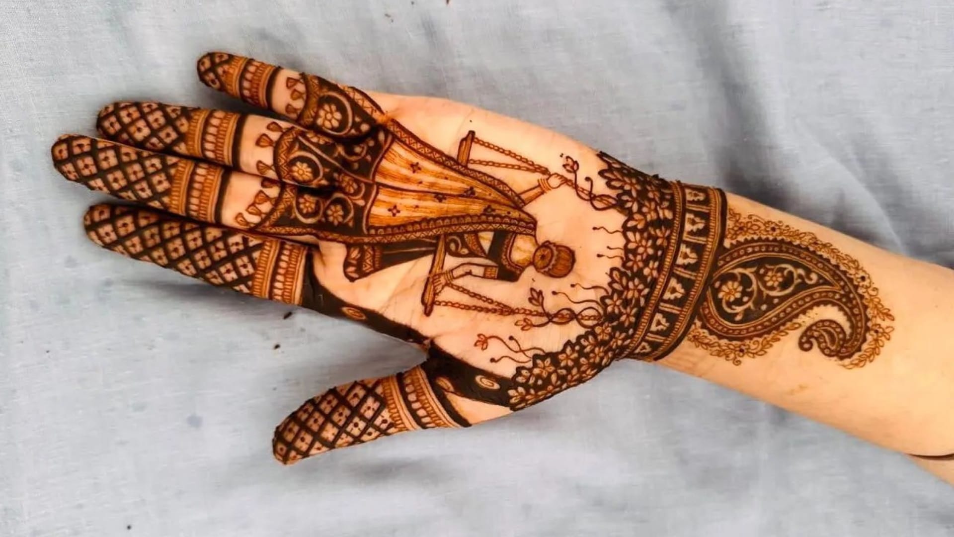 Hariyali Teej 2024 Latest And Simple Teej Mehndi Design