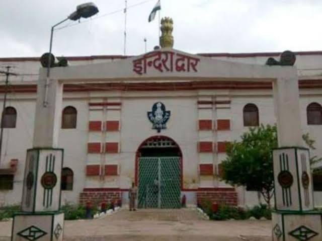 Where the future Chief Minister and Union Minister were confined
