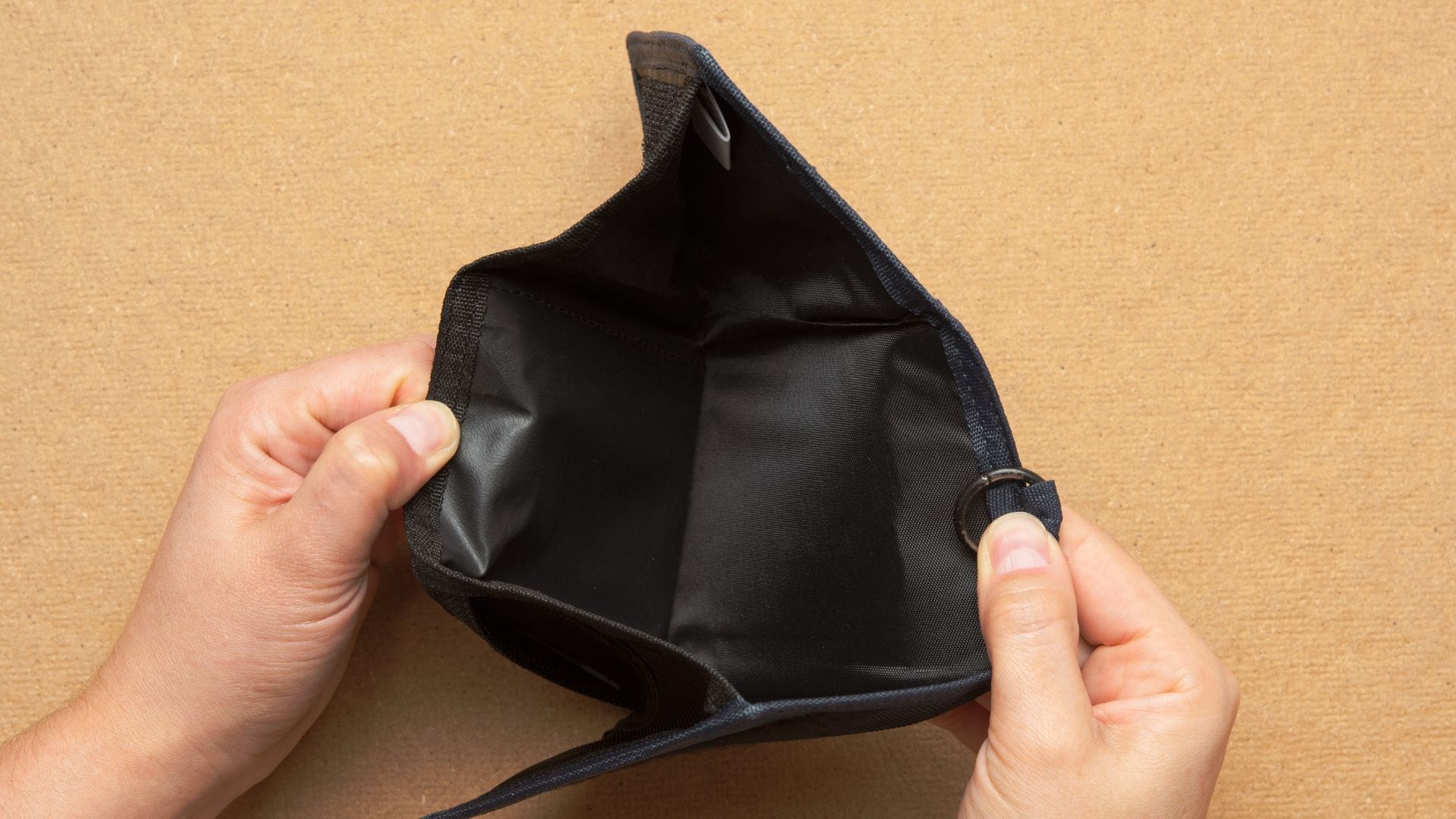Vastu Tips Are you losing money repeatedly and not able to save it Do you keep these things in your purse