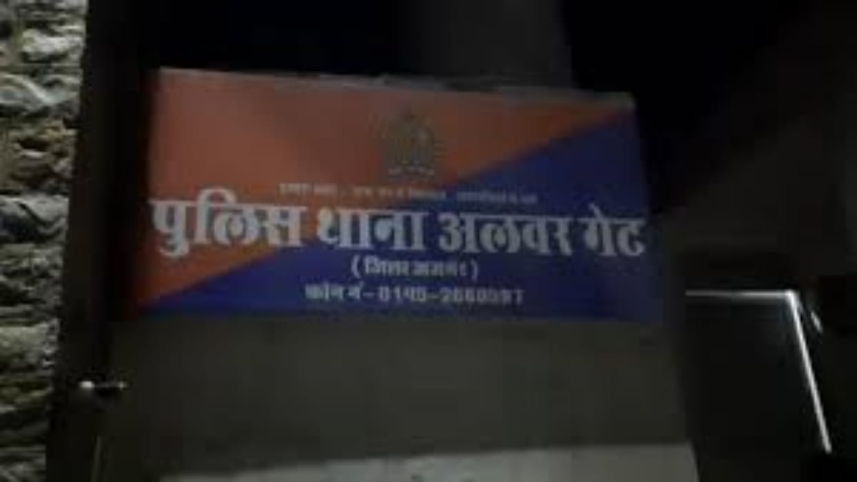 Ajmer: When refused to ride the scooter, a woman jumped in front of a train with 4 month-old child, both died