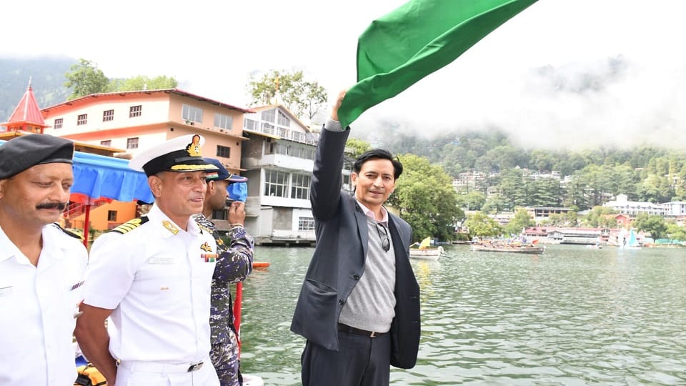 Kumaon Commissioner Deepak Rawat gave green signal to NCC  Meenu program