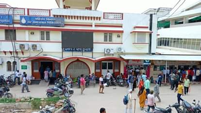 BHU Bouncer who beat up student in hospital removed action based on report of Deputy Chief Proctor