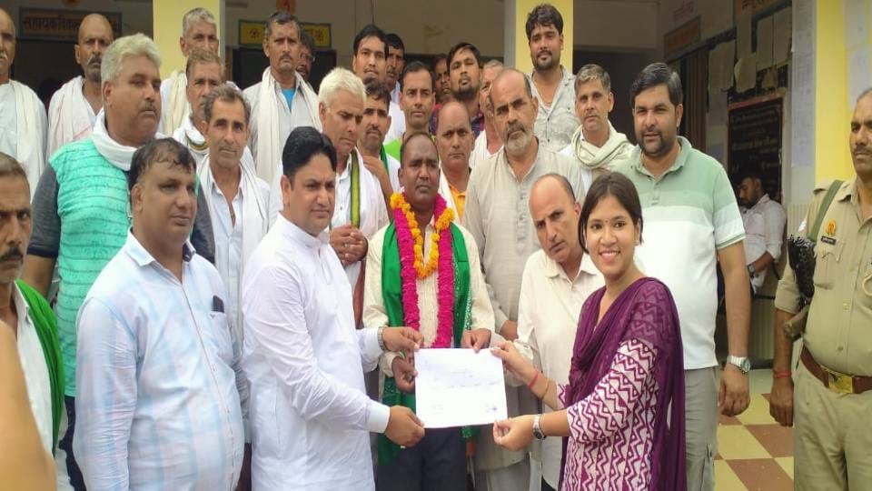 Bachchu Singh elected unopposed as Pradhan from Gadhsoli village of Baldev block of Mathura In by-election
