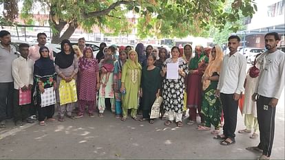 Haryana: 250 महिलाओं के दस्तावेजों पर लोन लेकर महिला फरार, कई बैंकों से लिए गए हैं रुपये Haryana: Woman absconds after taking loan on documents of 250 women