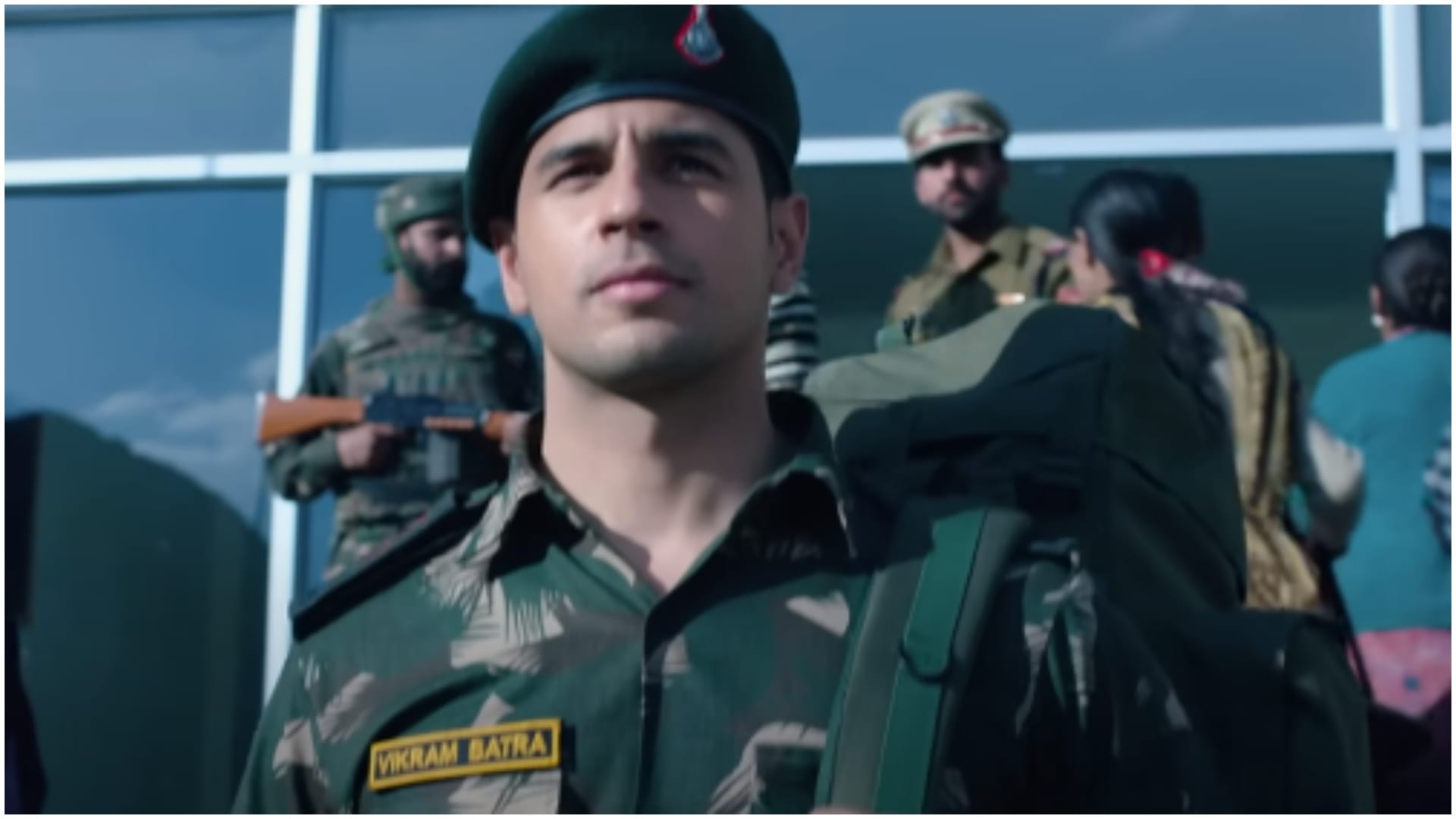 Sidharth Malhotra Salutes Shershaah 26th death anniversary of the Kargil War Hero Captain Vikram Batra