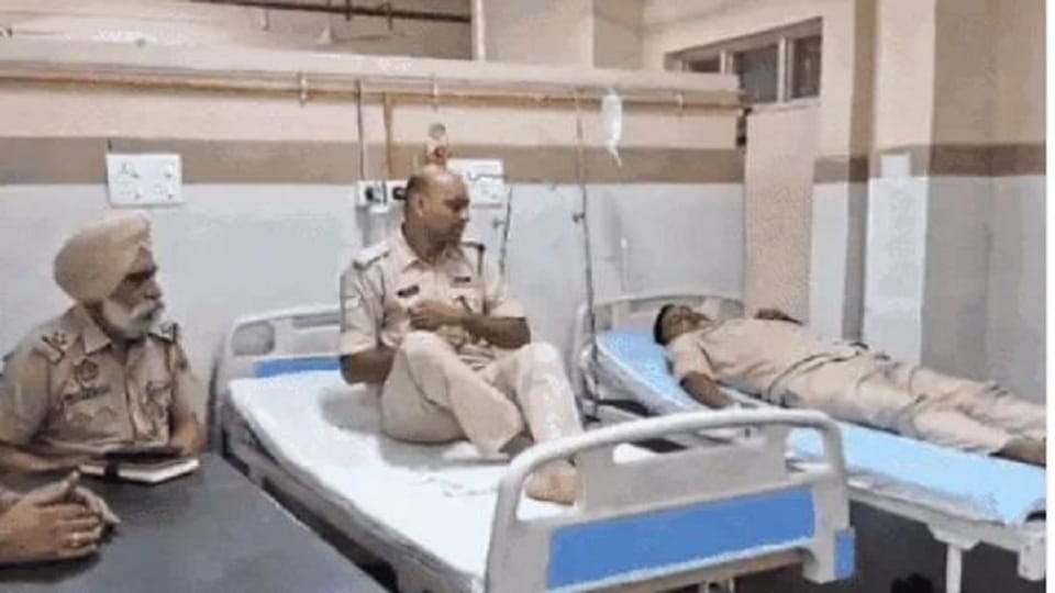 Punjab Governors convoy vehicle accident three soldiers injured