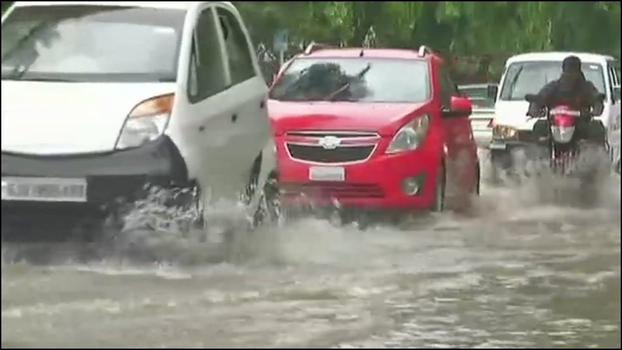 Woman her granddaughters killed as  building collapses in Gujarat several rescued monsoon heavy rain news
