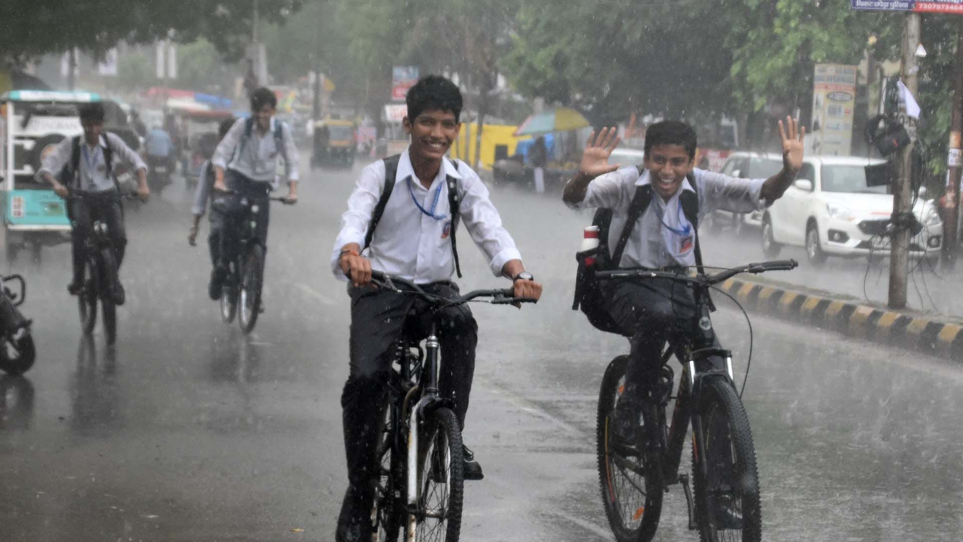 Weather: Monsoon becomes active again, heavy rain expected for three days in many cities including Kanpur