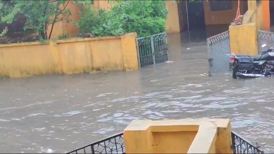 SECL Pragati Nagar Colony flooded with water main road and residential area submerged in Korba