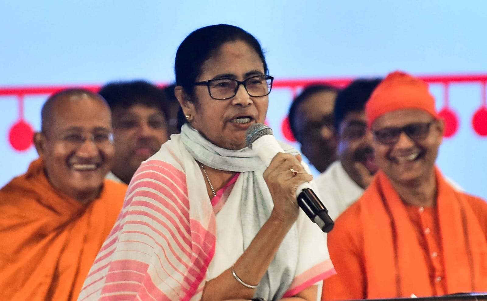 Kolkata: CM Mamata donated Rs 85000 to clubs organising Durga Puja