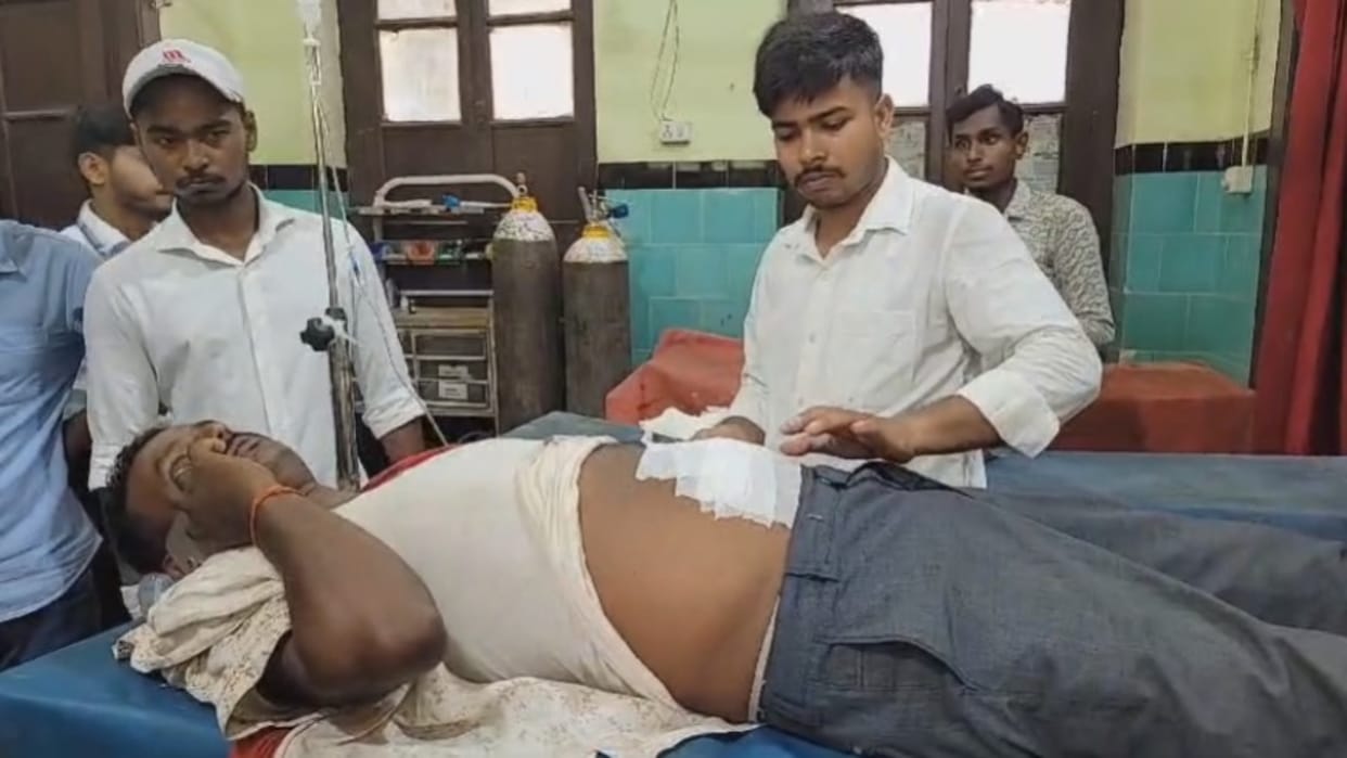 Motihari: Fearless criminals shot an employee of an e-commerce site and fled after looting his bike and cash