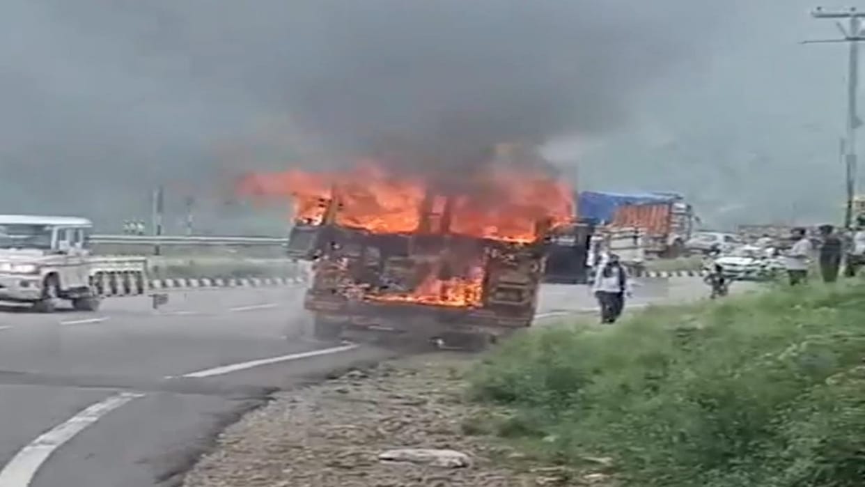 A truck caught fire on a fourlane road near Bhavana