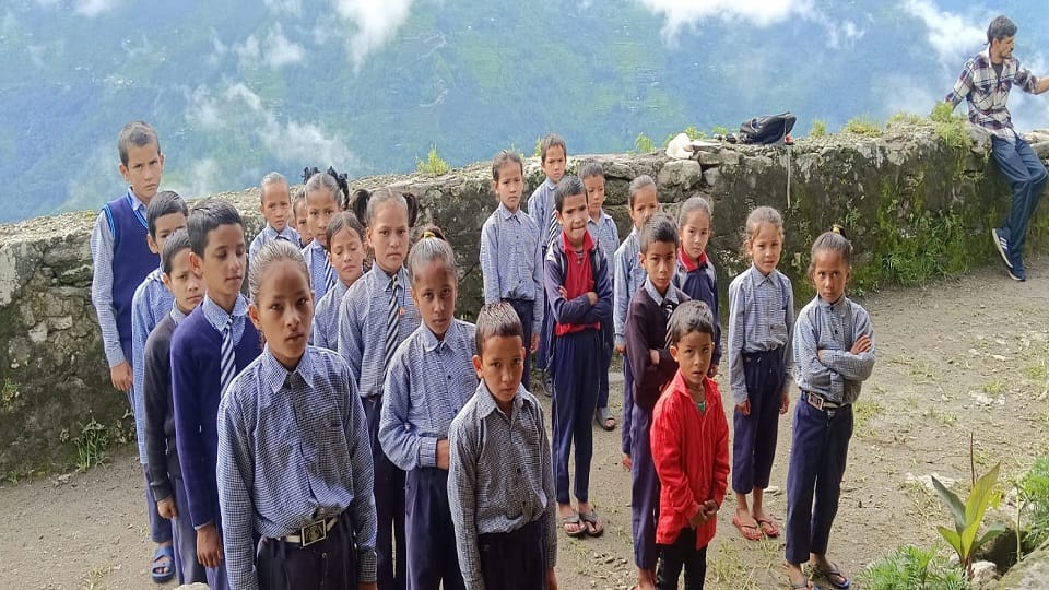 school has been running on the basis of a Shikshamitra for three years in Dharchula pithoragarh