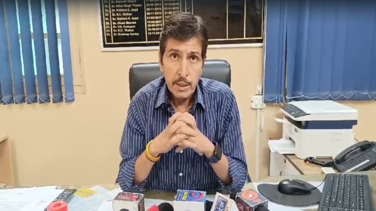 Maize crop in Hamirpur affected by fall army worm, Deputy Director of Agriculture gave this advice to farmers