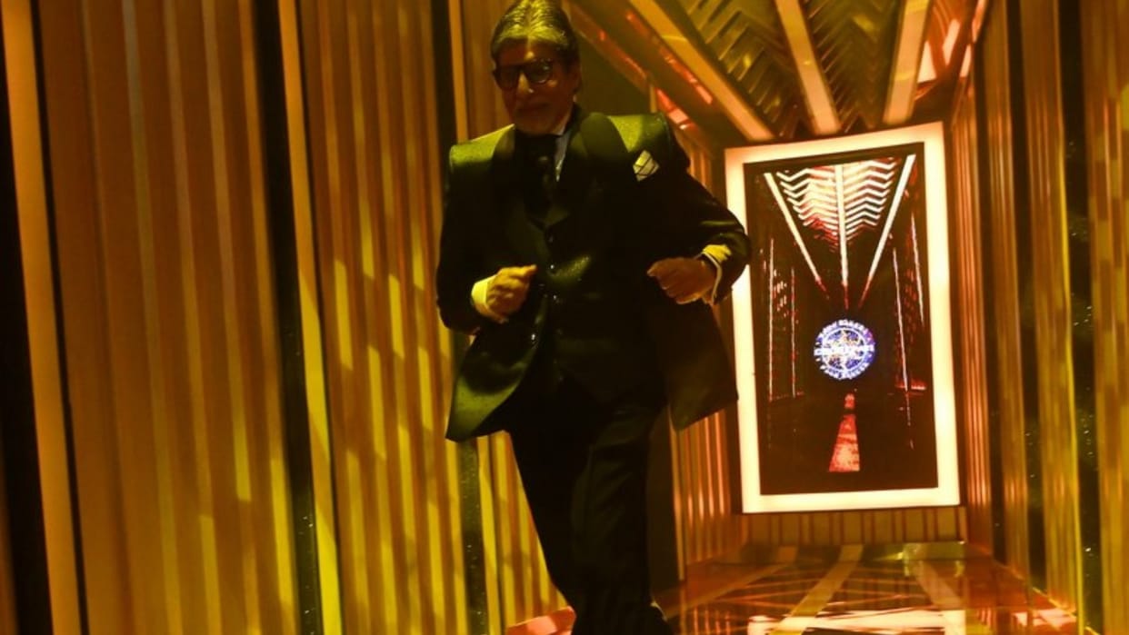Kalki 2898 AD Actor Amitabh bachchan Shared Photos from set of KBC 16 Details Inside