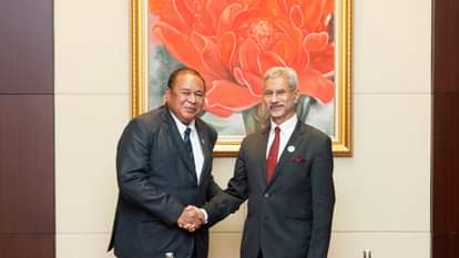 जयशंकर और फिलीपींस के विदेश मंत्री के बीच बैठक