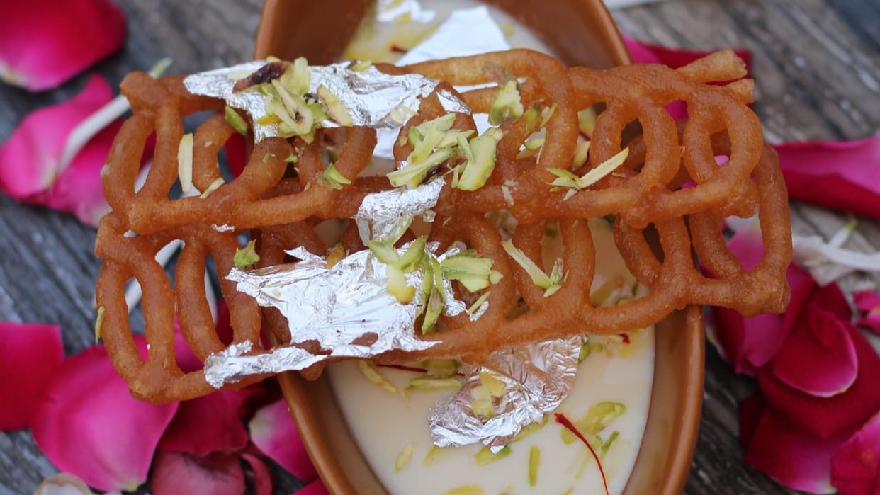 Potato Jalebi Recipe in hindi aloo ki jalebi ghar par kaise banayein