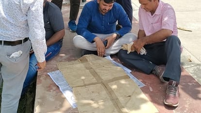 Rampur: Revenue department team reached Azam Khan Jauhar University, took possession enemy property
