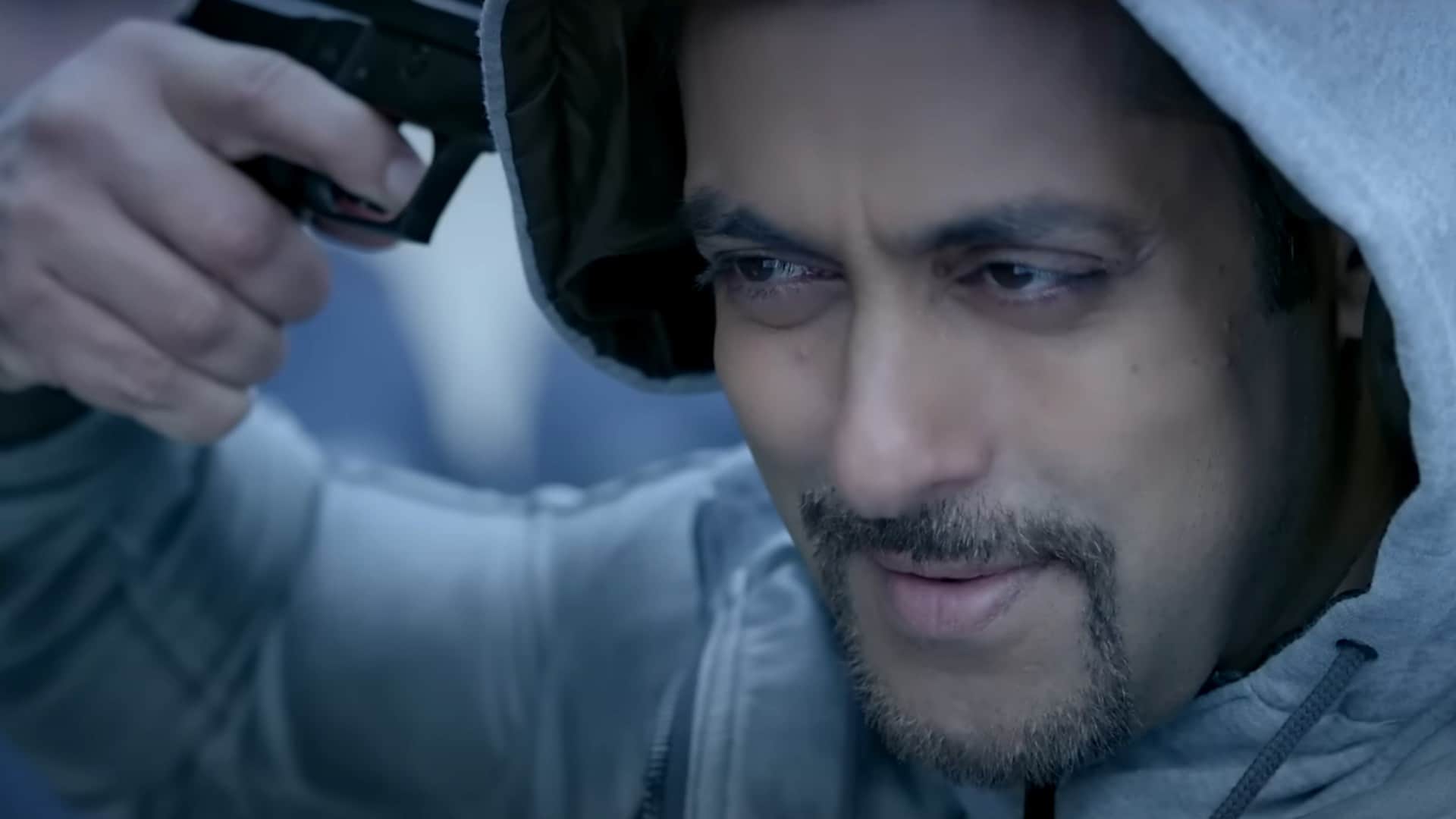 Salman Khan Played Police Role in These Bollywood Movies Wanted Dabangg Kick