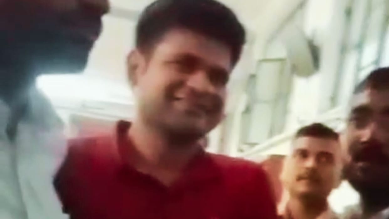 robber inspector exposed by 44 CCTV and 4500 call details in Varanasi