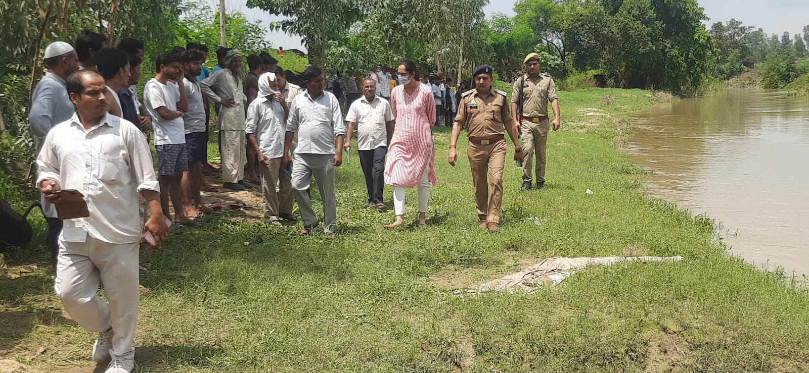 Bijnor: Three brothers died by drowning in the river, bodies were found wrapped together