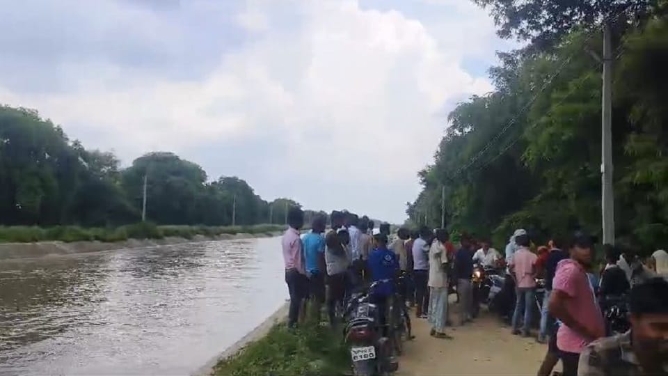 Five out of six who went to bathe in canal did not jump out of fear one friend jumped into canal Haven't found
