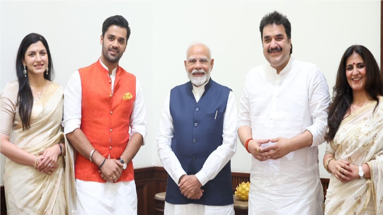 Kuldeep Bishnoi met PM Modi; wife Renuka Bishnoi, son Bhavya Bishnoi and daughter-in-law were present